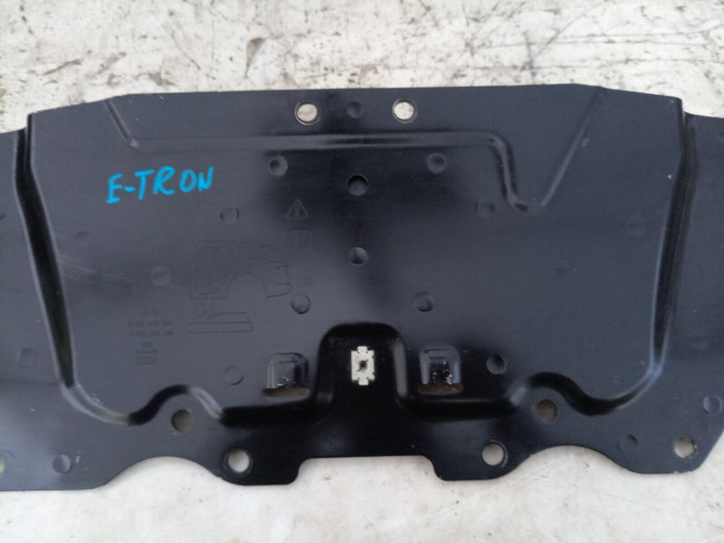 AUDI E-TRON 2018-ON FRONT UNDER BODY TRAY COVER 4KE915223A GENUINE
