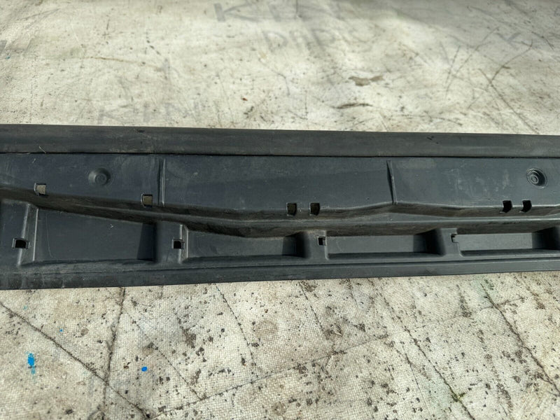 MAZDA 3 SERIES GENUINE RIGHT DRIVER SIDE SKIRT SILL COVER