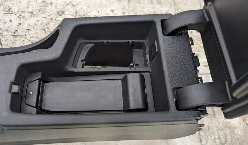 BMW 3 SERIES F30 2011-2019 CENTRAL CONSOLE ARMREST 105015903 GENUINE