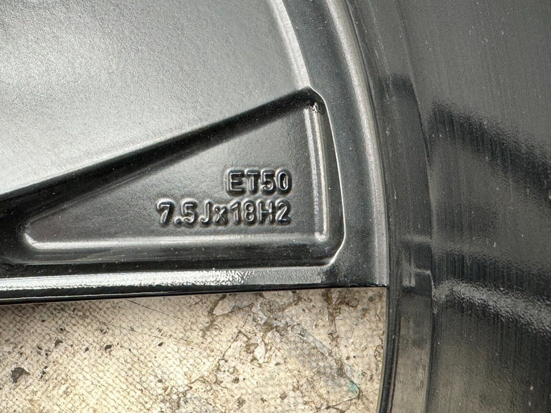 VW ID3 ID.3 GENUINE ALLOY WHEEL RIM 18' 7,5Jx18H2 ET50 / 10A601025C