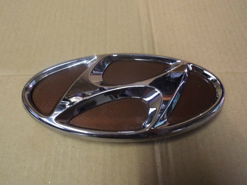 Hyundai Genuine Rear Handle Lock Tailgate Boot Lid Brown Badge Logo Emblem