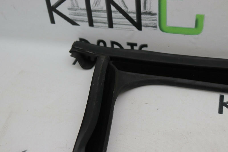 MINI COUNTRYMAN R60 2010-2016 FRONT RIGHT DOOR WINDOW SEAL GUIDE TRIM 9800548