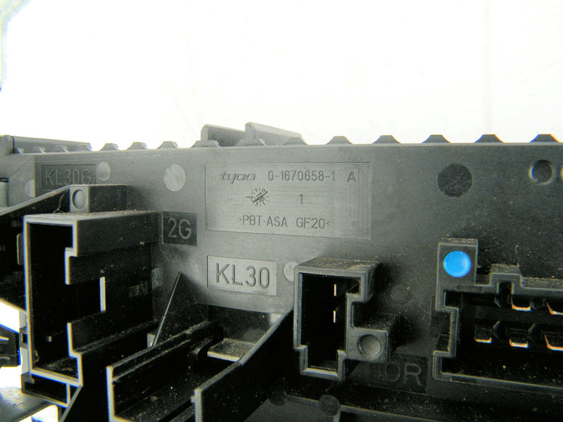 MERCEDES W212 E Class E220 2010-15 DISTRIBUTION RELAY FUSE BOX SAM 5DK00962088