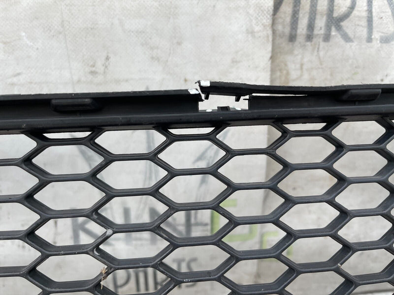 RENAULT TRAFIC 2015-2020 FRONT BUMPER LOWER GRILL 622544919R