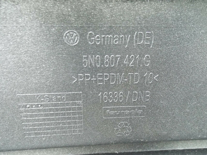 VW TIGUAN 2011-15 REAR BUMPER GENUINE FACELIFT SILVER (A6273) 5N0807421G