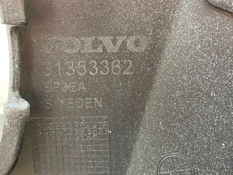 VOLVO XC90 R-DESIGN 2015-2019 FRONT BUMPER GENUINE 31353362