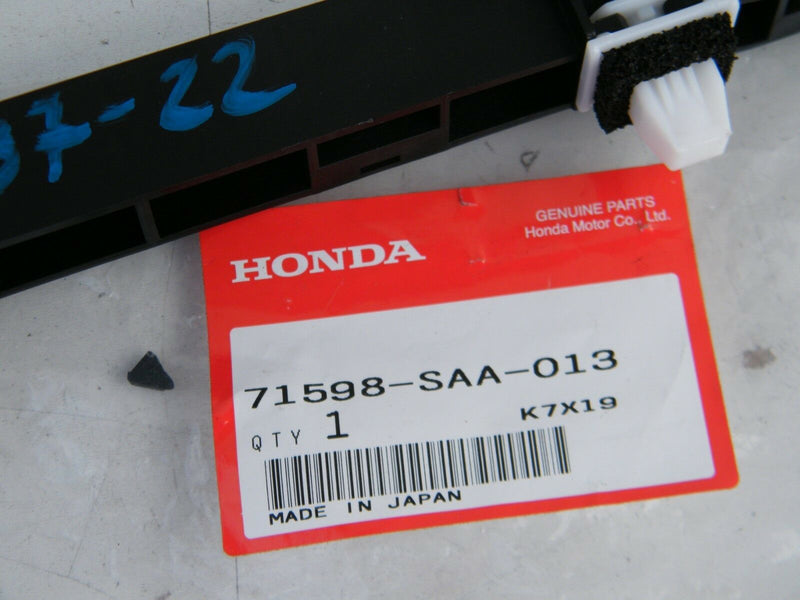 Honda Jazz 2003-2008 Left Hand Rear Bumper Spacer 71598-SAA-013 (044/ S37-22)