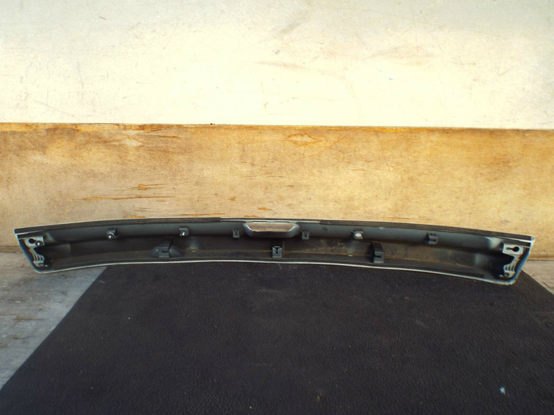 Honda CRV 2006-2009 Lower Tailgate Bottom Part Moulding White (A4052)