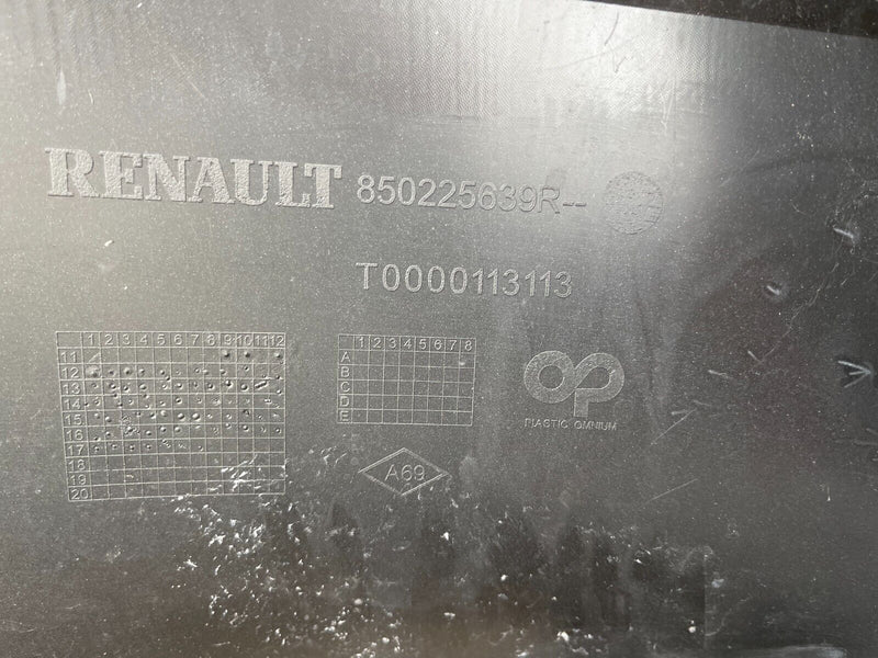 RENAULT CLIO MK4 2013-2016 REAR BUMPER PDC GENUINE 850225639R