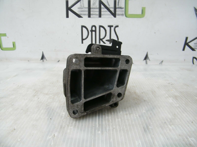 MB C CLASS W204 2008-2013 ENGINE RIGHT LOWER MOUNTING BRACKET A6422231004