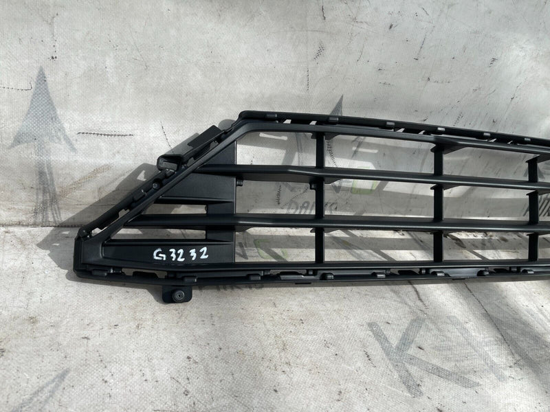 VOLVO XC60 MK2 2017-ON FRONT BUMPER LOWER GRILL 32296070