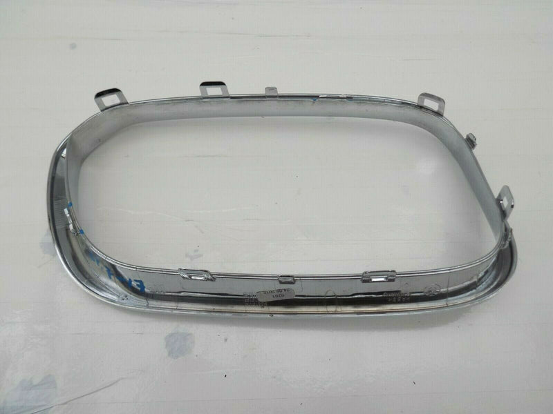 BMW 1 SERIES F20 F21 2011+ FRONT BUMPER LEFT SIDE GRILL SURROUND 7371747 /S47-17