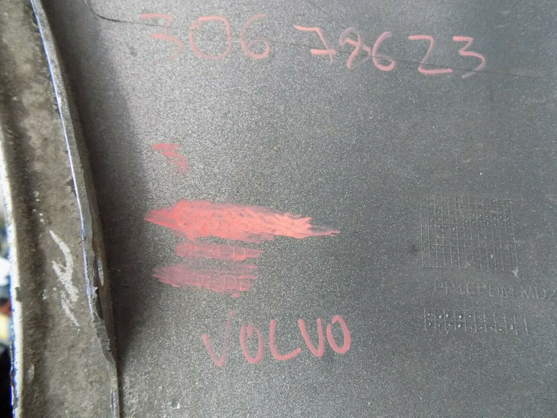 VOLVO V70  MK3 2007-2013 FRONT BUMPER IN SILVER GENUINE P/N: 30678623
