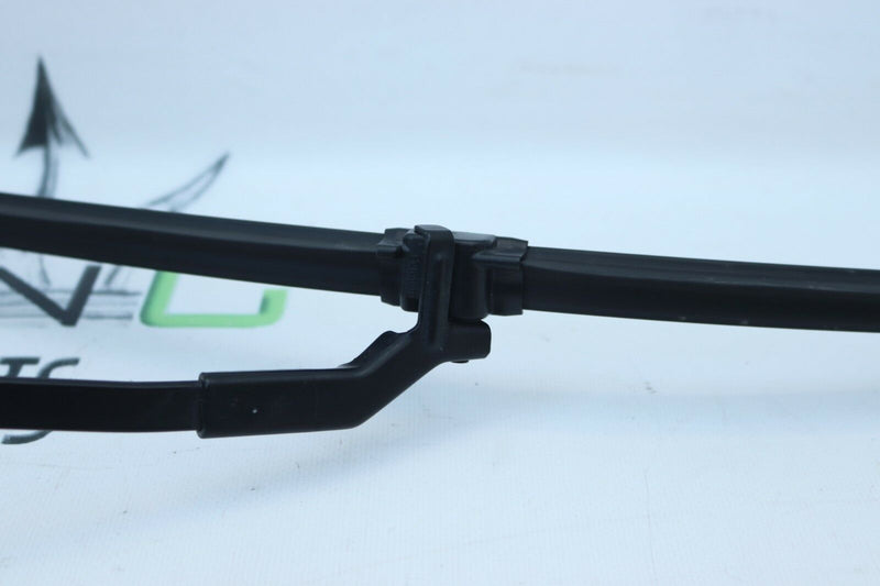 MERCEDES E CLASS W207 2009-2017 PAIR OF FRONT WINDSCREEN WIPER ARMS WITH BLADE